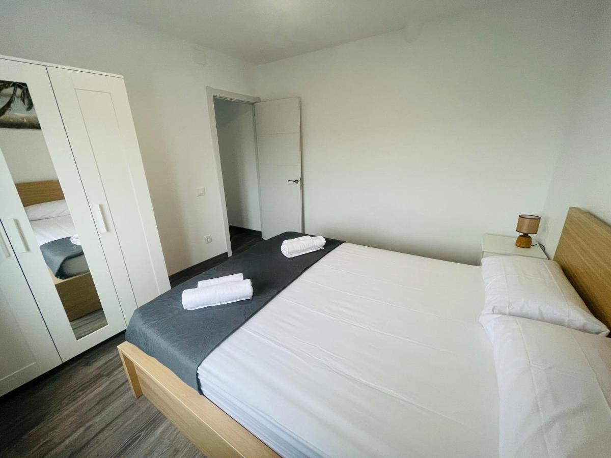 Barca 5 New Beach Apartment Sant Adrià de Besòs Eksteriør billede